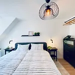 * 2Br Flat Near Karl-Heine-Kanal