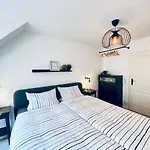 * 2Br Flat Near Karl-Heine-Kanal