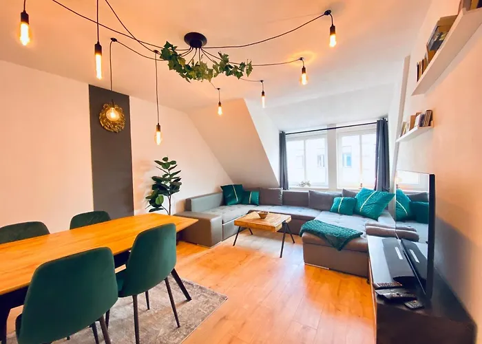 * 2Br Flat Near Karl-Heine-Kanal