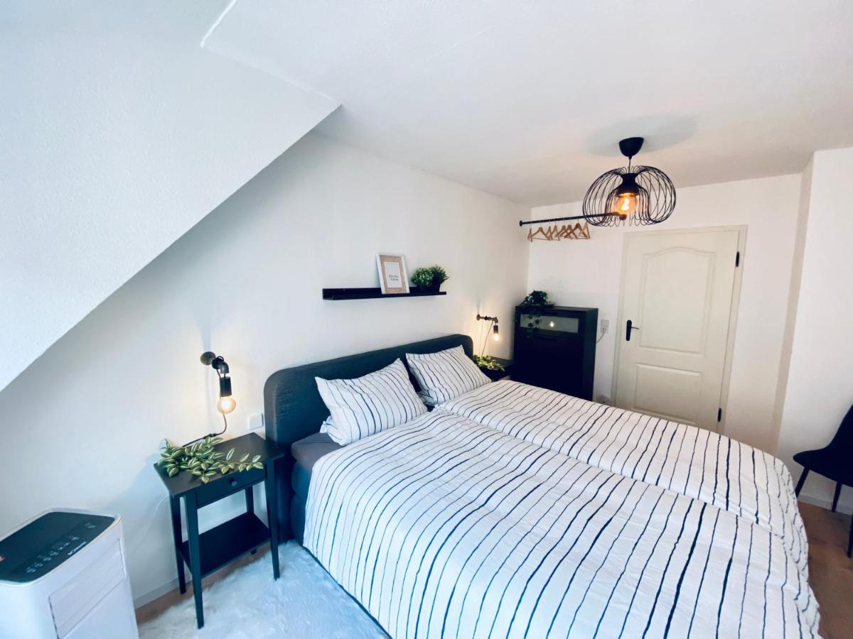 * 2br Flat Near Karl-heine-kanal